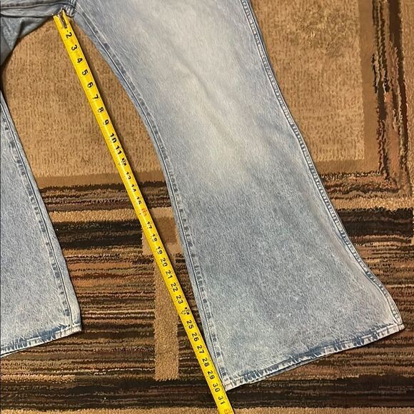 Wrangler Blue Flare Wide Leg Jeans - Picture 15 of 16